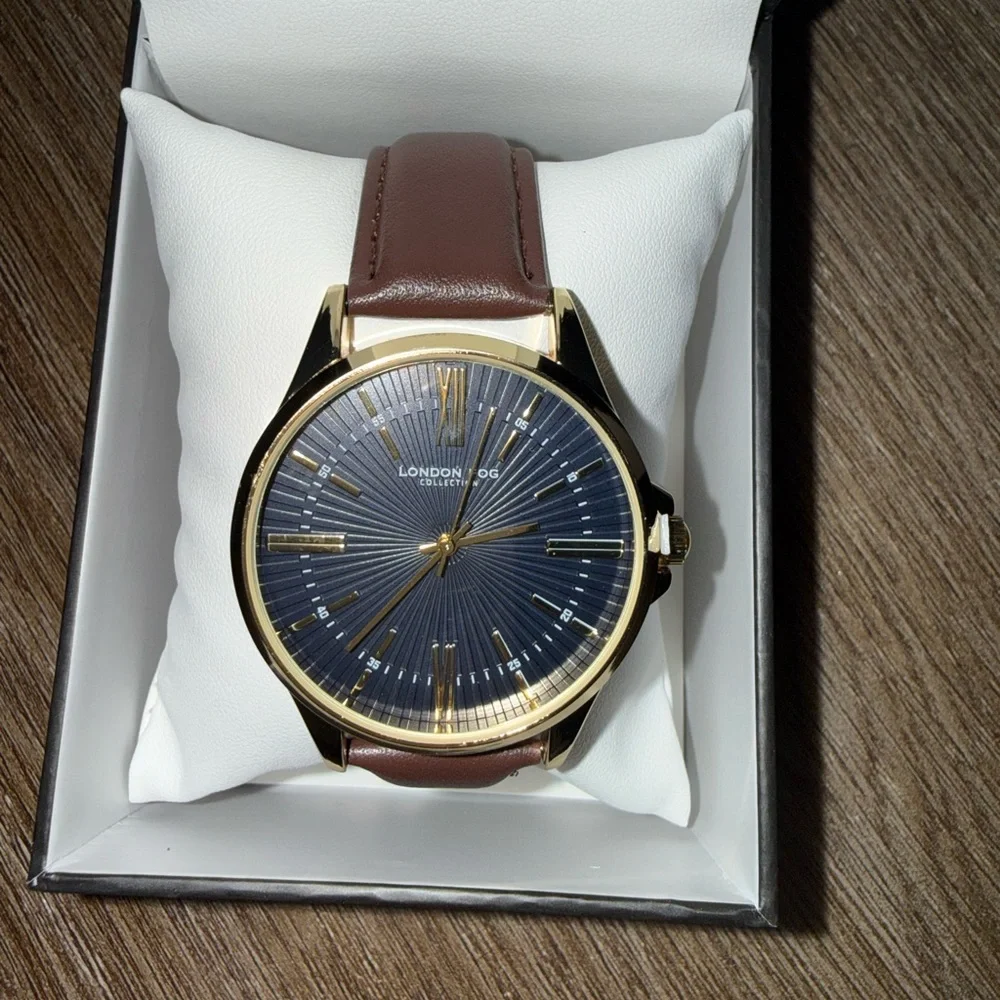 NWT London Fog Gold and Brown Watch - Picture 2 of 5